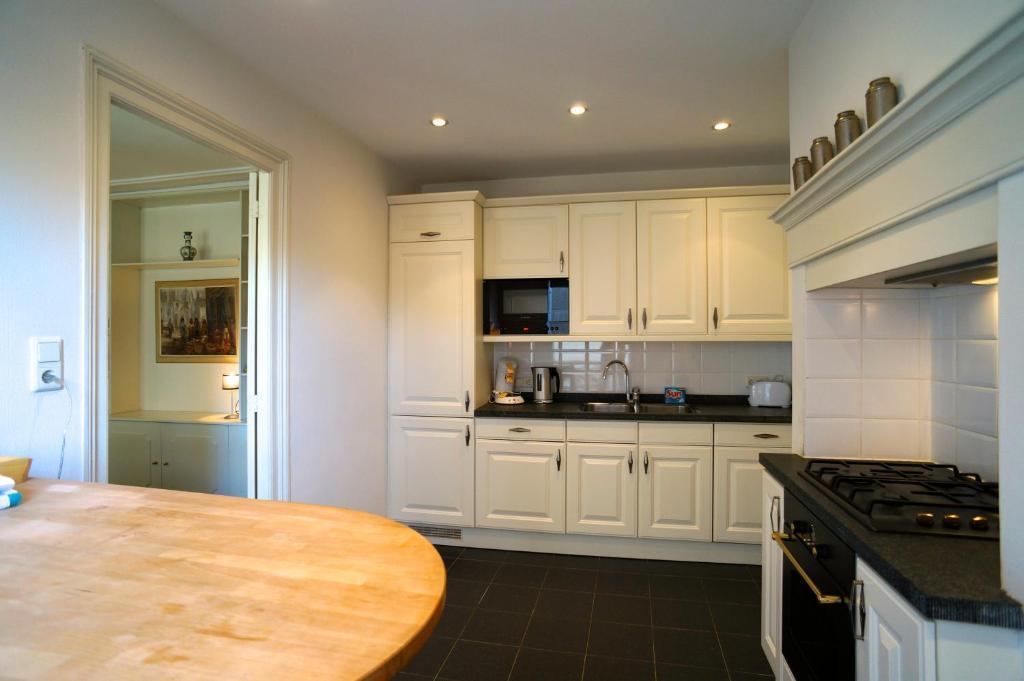 Stayci Serviced Apartments Noordeinde Den Haag Phòng bức ảnh